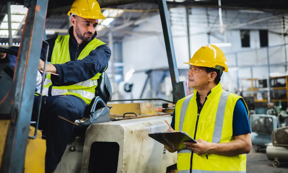 Wie Viel Verdient Man Als Lagerist So viel verdient ein Lagerist im Durchschnitt | WorkerHero